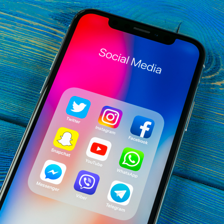 Associations Between Social Media Time and Internalizing and Externalizing Problems Among US Youth