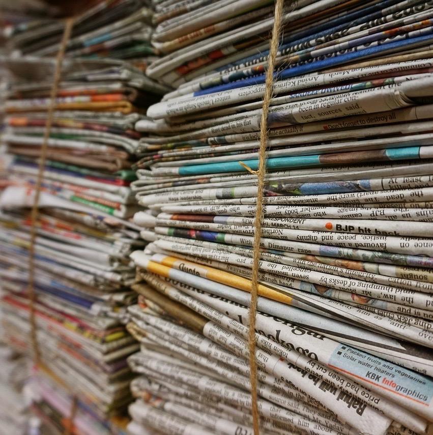 554. ODD NEWS STORIES (with Mum & Dad) 554. ODD NEWS STORIES (with Mum & Dad)