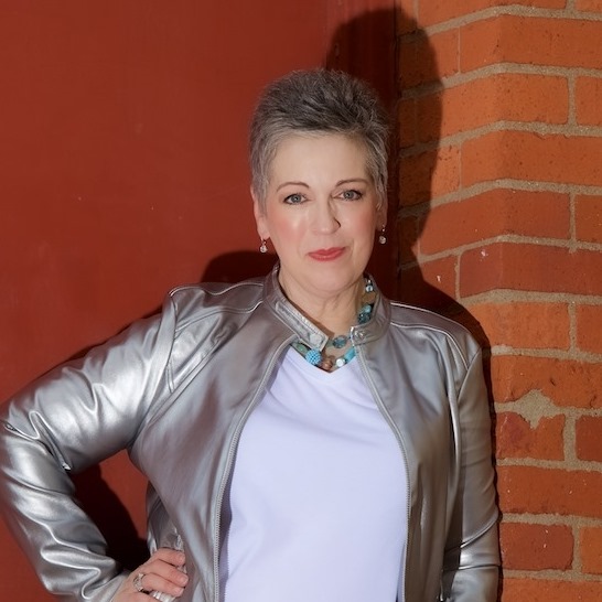 Daphne V Smith believes in making waves instead of being a water treader in order to live life by design instead of default /Ep2480