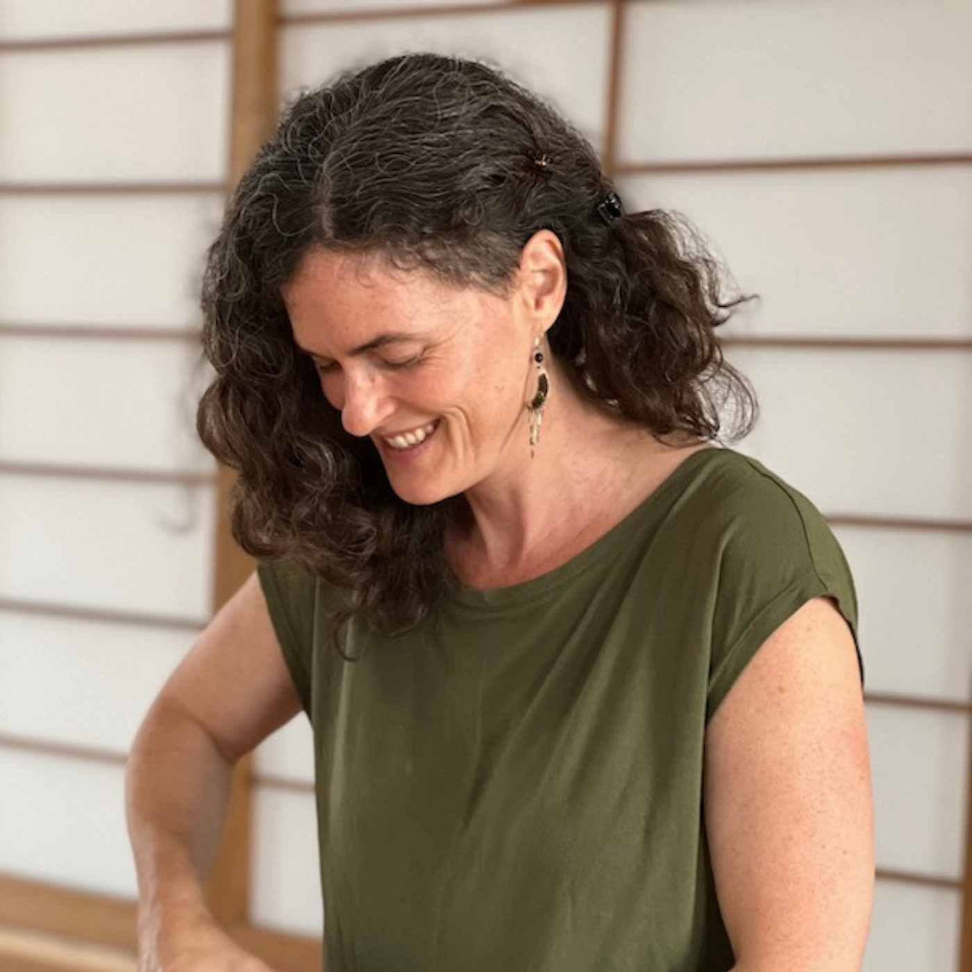 203: Kate Alvo, Guest Explorer on Tension and Trauma Releasing Exercises (TRE) 203: Kate Alvo, Guest Explorer on Tension and Trauma Releasing Exercises (TRE)
