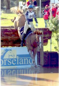 0697: Jonna McLean 19 - 
