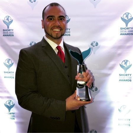 cover of episode Social Media Strategy for the Houston Texans with Eric SanInocencio