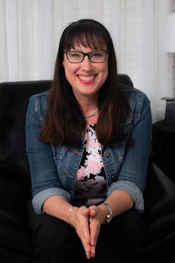 Michelle Gladieux : Communicate With Courage