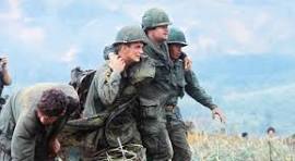 THE SEIGE OF KHE SANH 1968: U.S. MARINES HOLD AGAINST OVERWHELMING ODDS (1001 HEROES SUMMER OF LAST STANDS #3)