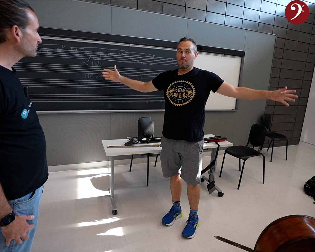 999: How to bring up your energy for a performance with Louis Levitt