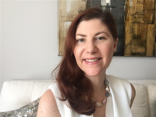 Ep 199: Alexandra Greenawalt on Her Love What You Wear Book