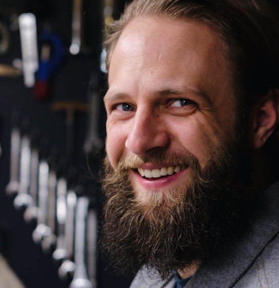 076 : Talking Tech! w/ Tom Ritz of Workhorse Customs in Portland, Oregon: We talk preventative maintenance, best practices, frequent problems, 4 areas to focus on, why you need a system