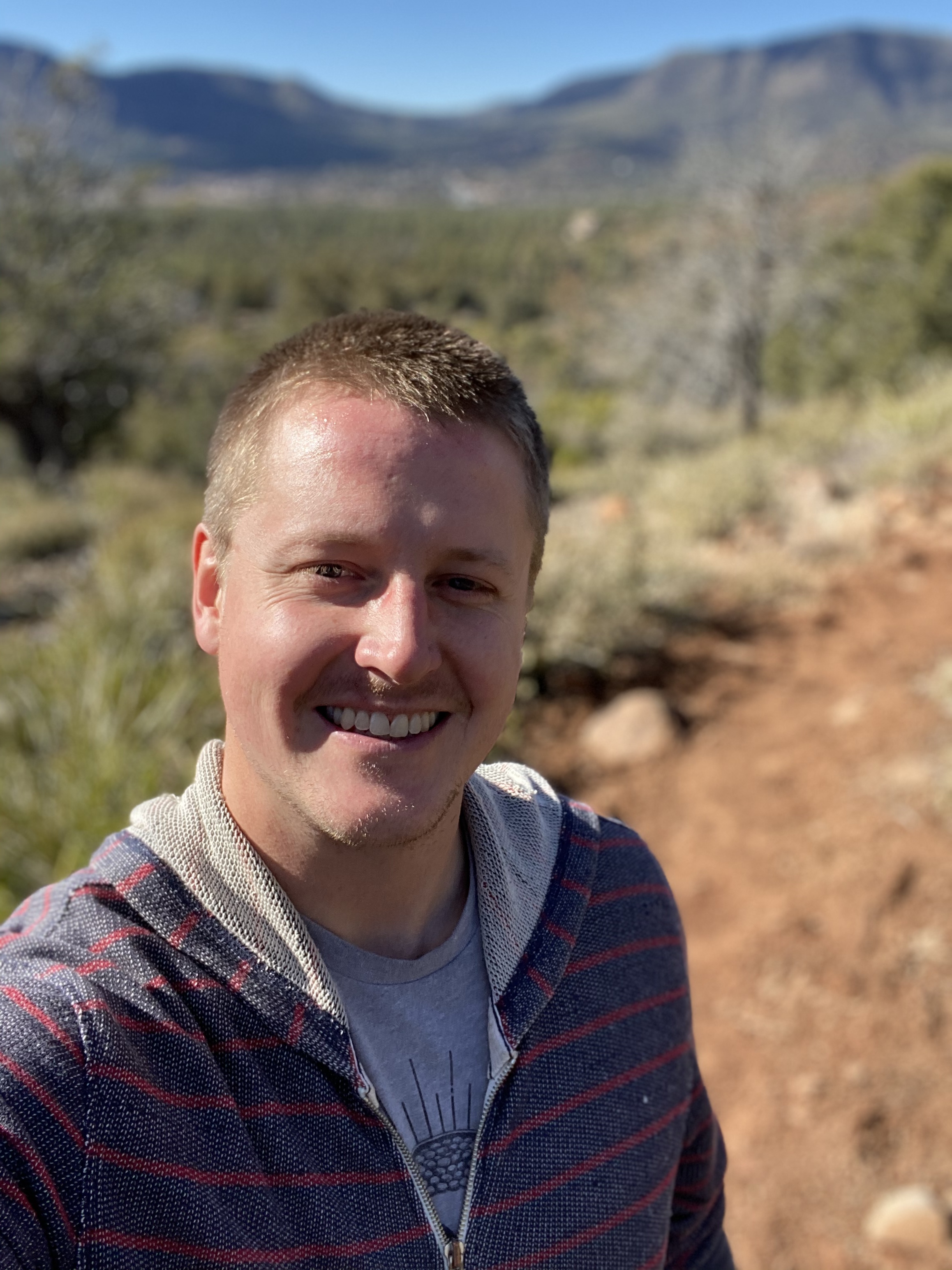 Who is Robert Lyon? What is Evergreen Tactics?