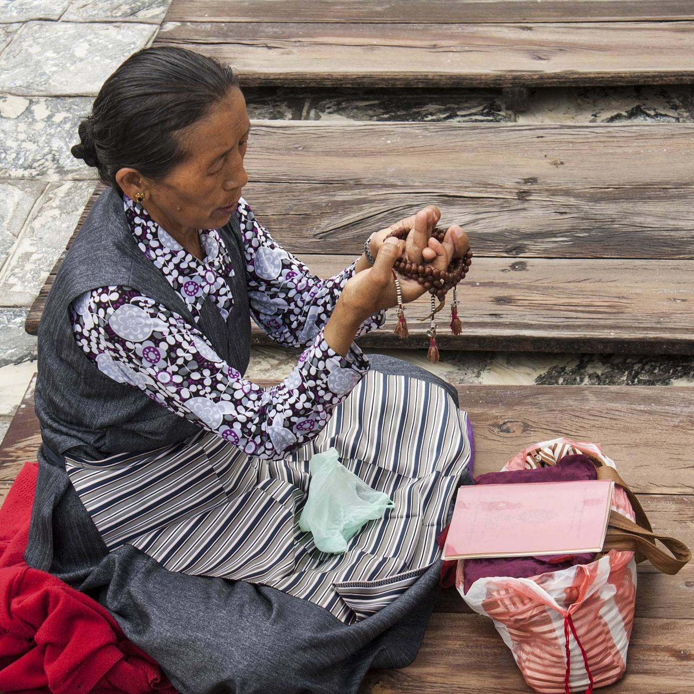 43 - The Value of Buddhist Prayer Part 1: Paradox of Prayer in a Nontheistic Spiritual Tradition