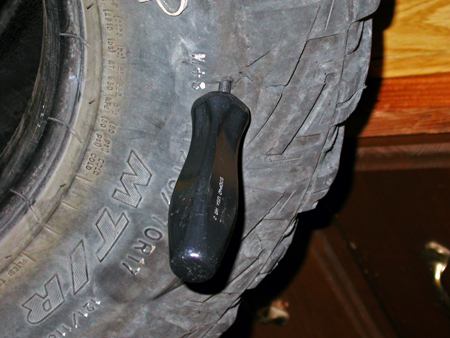 12.09.19 (MP3): Tire Abuse! Garage Hour Goons on How You Hate Your Tires, w/ Pressure Love, Chinese Fraud, Nails VS Tread, Sidewalls VS Rocks & Curbs, Snow VS Lugs VS Studs, + the 20-Inch Conundrum (Exploding Engineer Heads)
