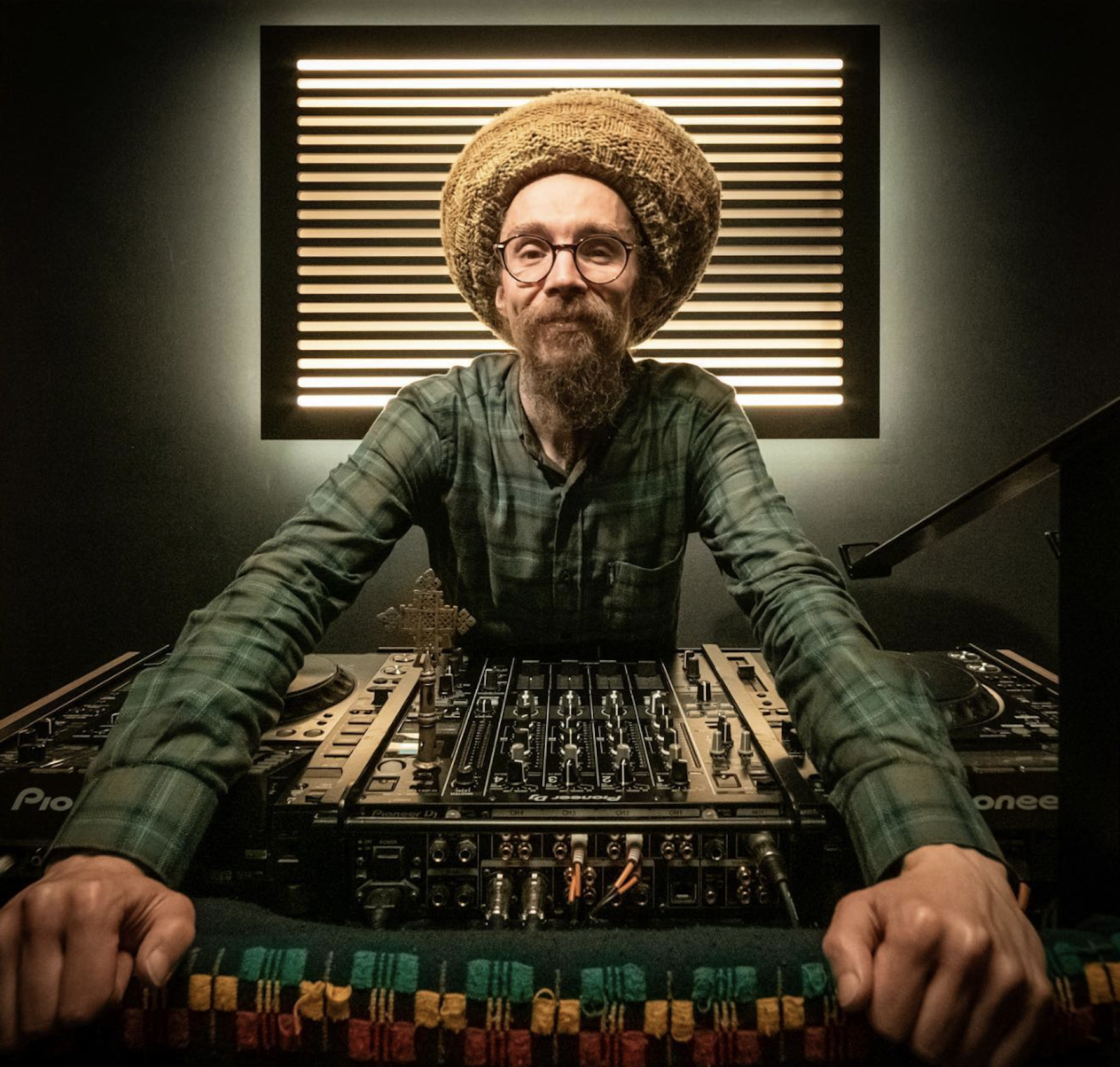 Kibir La Amlak: The Healing Power of Sound - 005