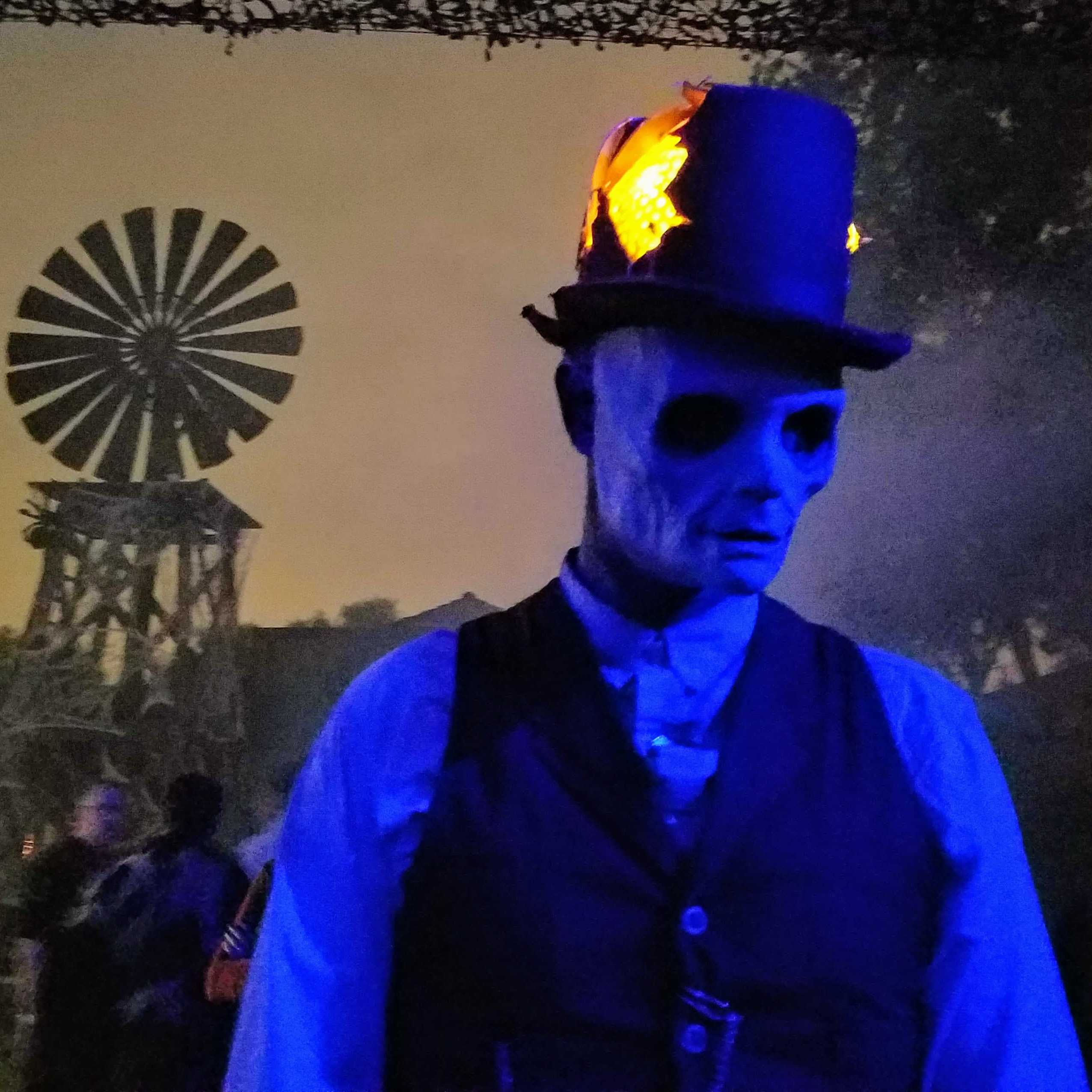 Episode 337 - Knott's Scary Farm 2018