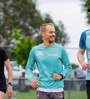 Dane Verwey (Physio & 2:22 Marathoner) Is Here To Sort Out Your Running Injuries & Technique