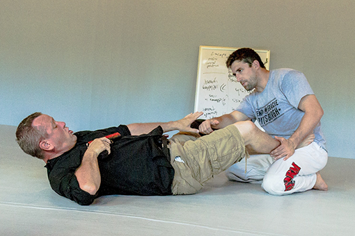 75: Cecil Burch on jiu jitsu and street fighting, when there are guns and knives and ninjas and sh*t