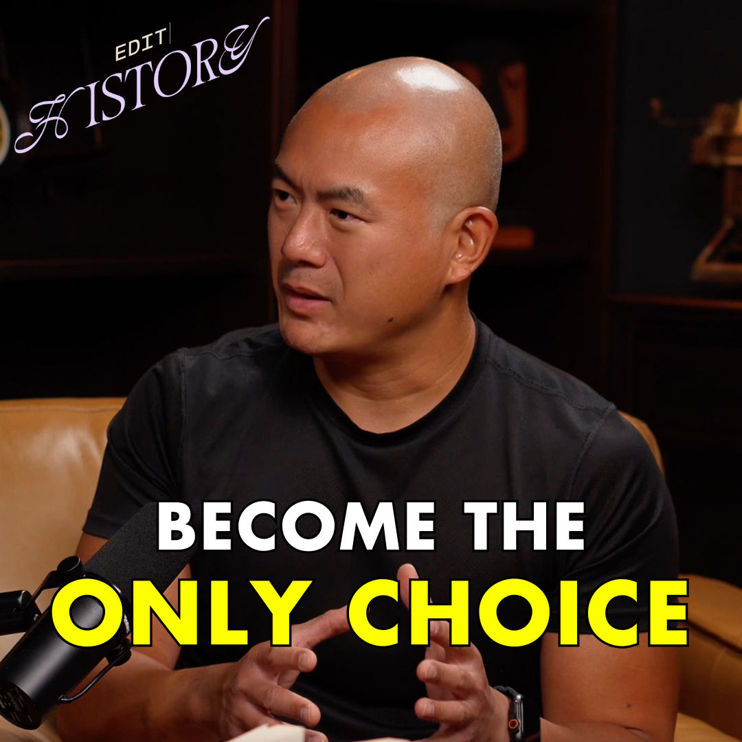 216. From Banker to Best-Selling Author & Global Keynote Speaker - Here’s How (Simon Alexander Ong)