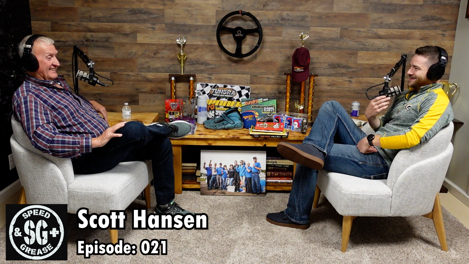 021 Scott Hansen –