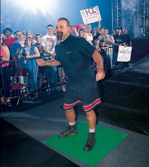 Neal Pruitt\'s Secrets of WCW Nitro | wrestling stories from the voice of the nWo | Bischoff | Schiavone | Flair |  Austin