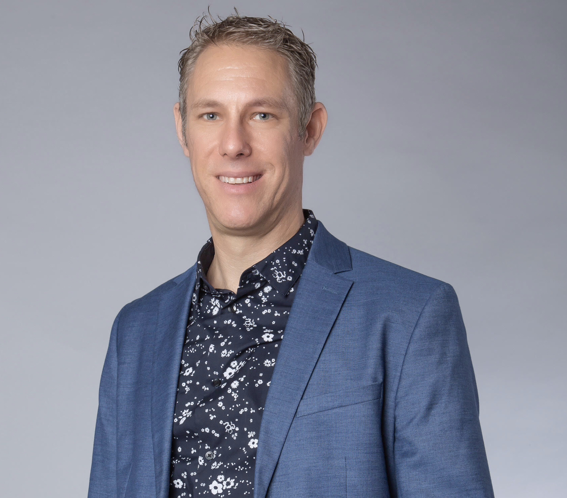Hiding Behind Achievement with Nick Jonssan