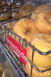 cover of episode The Great Bagel.
