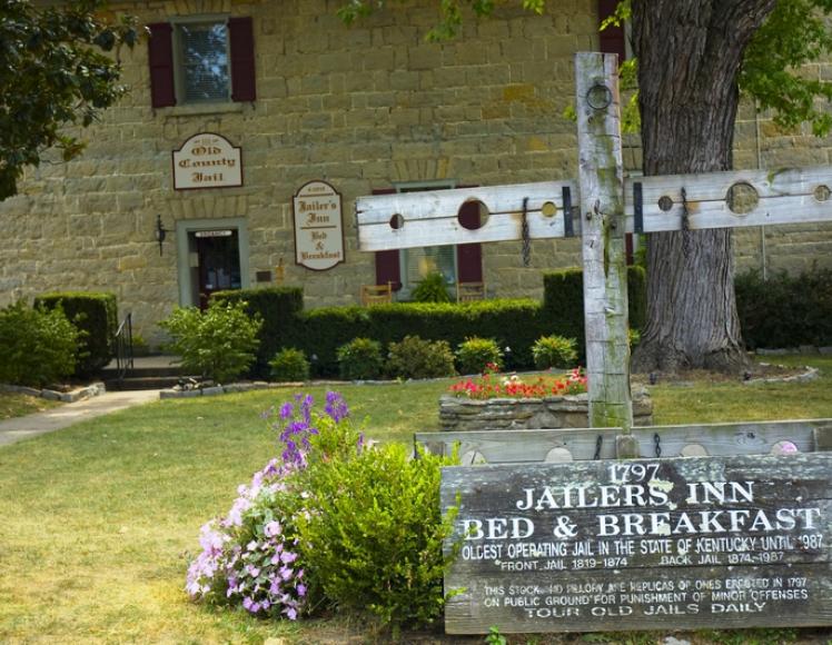 Ep. 413 - Jailer's Inn Bed and Breakfast