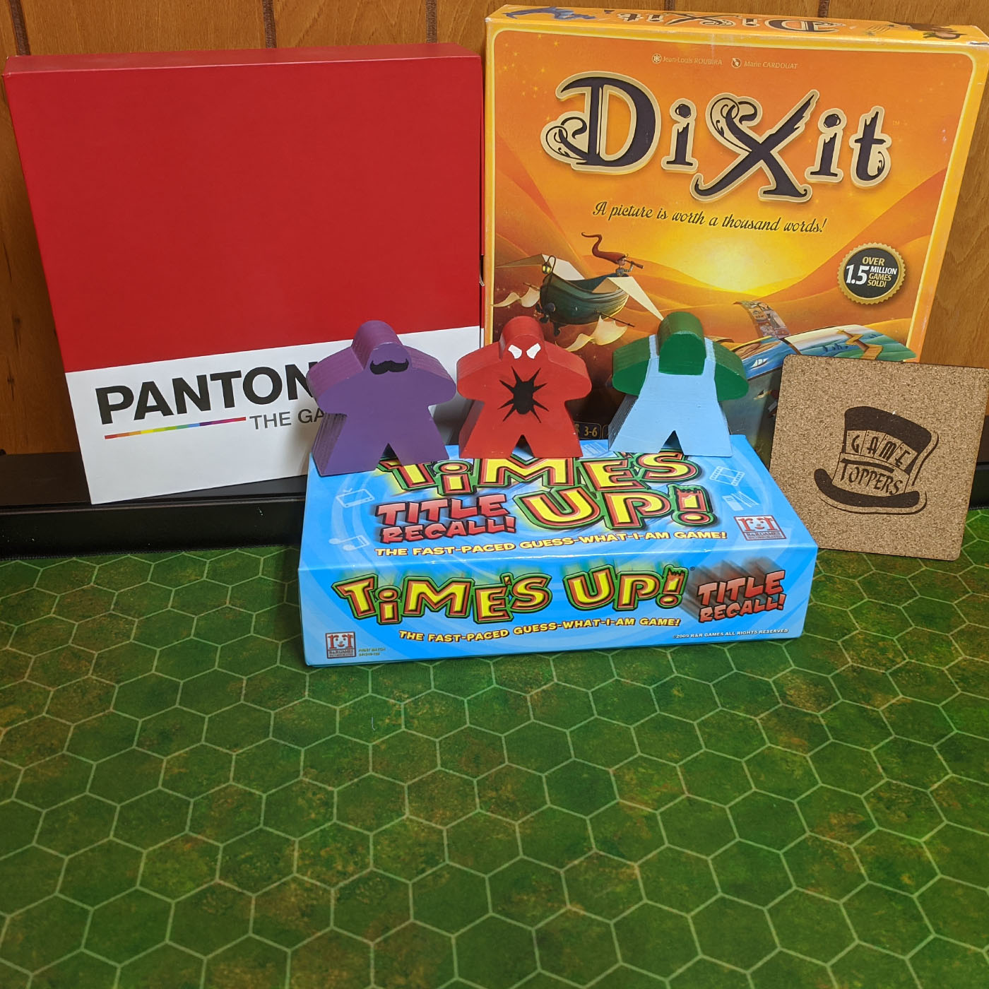 MN 0326 Games With Communication Limits