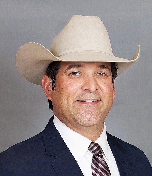 476 Victor Guerra La Muneca Cattle Company