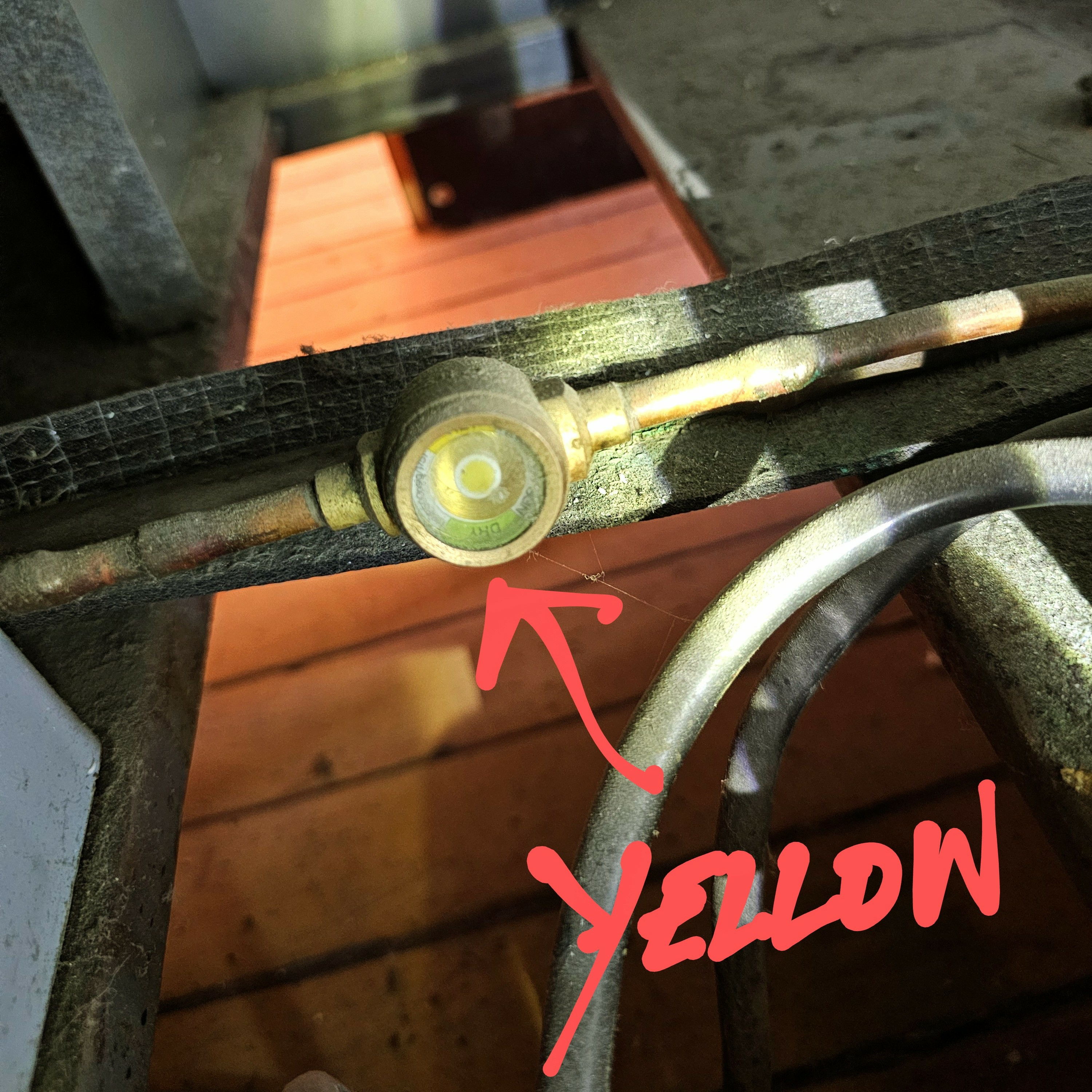 cover of episode Monthly HVAC/R Tips: Why Is The Sight Glass Yellow On My Refrigeration System?