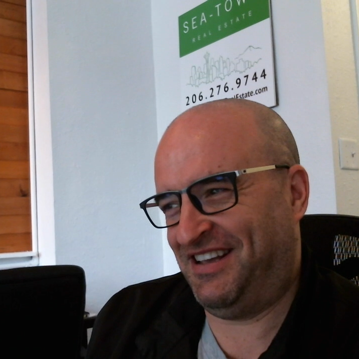 THE SEA-TOWN PODCAST: Interviewing Seattle\'s Business Leaders and Entrepreneurs