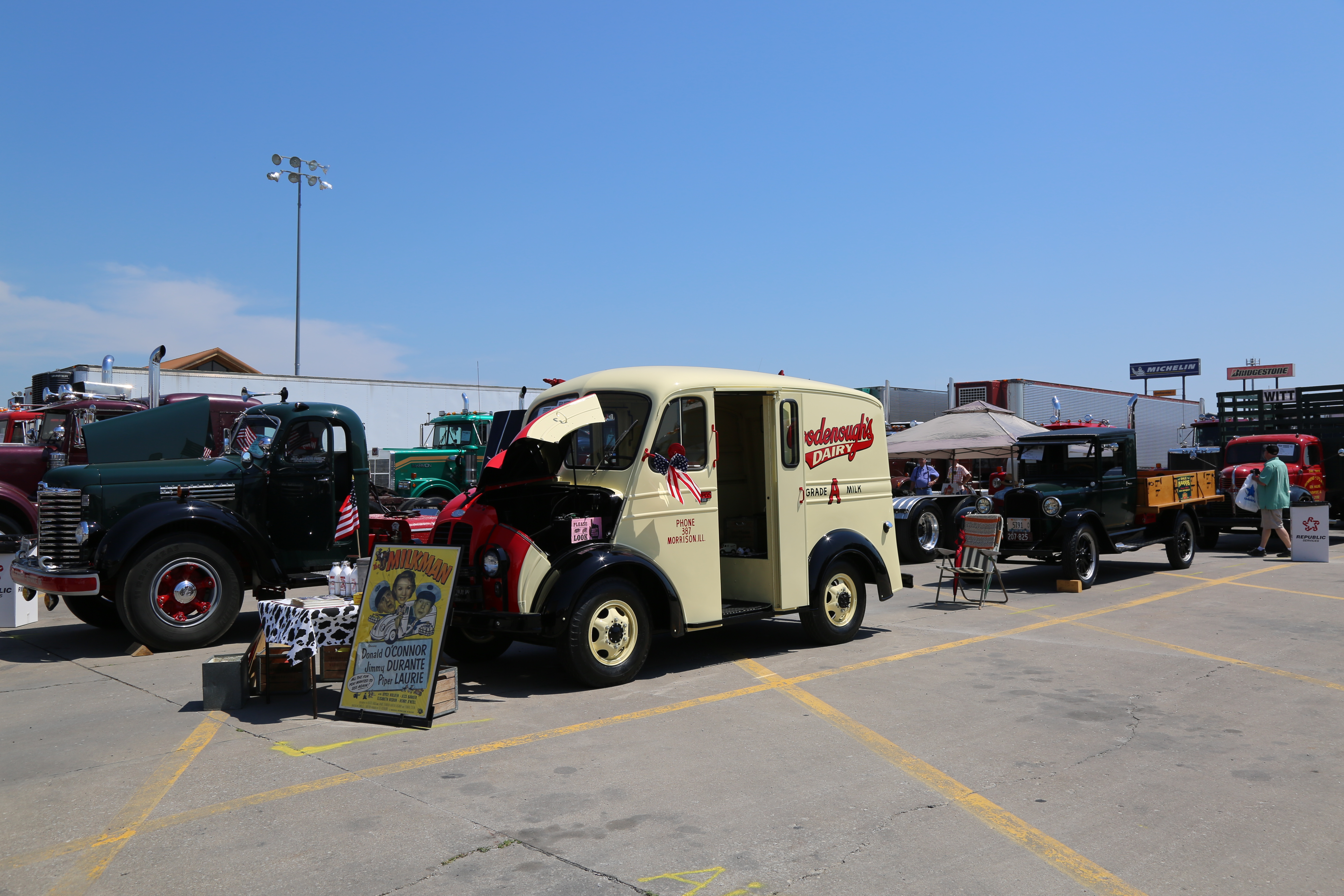 TWK Trucking with kingfish