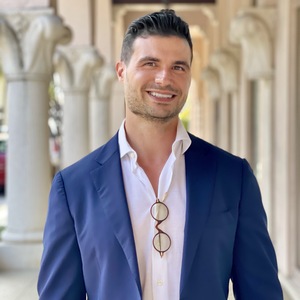 cover of episode How One Company Is Targeting Causes Of Aging & Helping You Stay Younger For Longer: Chris Mirabile