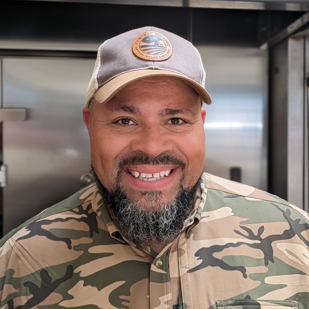 Azikiwee Anderson/Rize Up Bakery, Part 1 (S6E20)