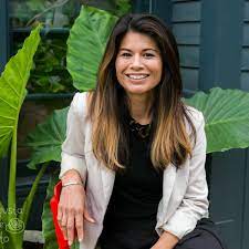 Wake Up Podcast with Viv Trader