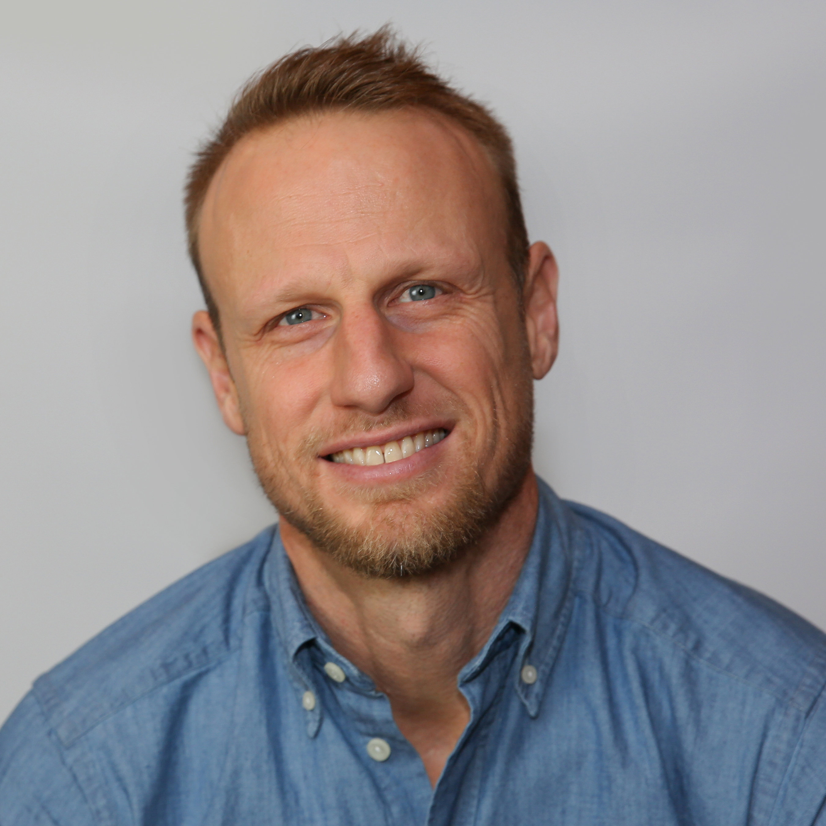 Helping Leaders Succeed with AI