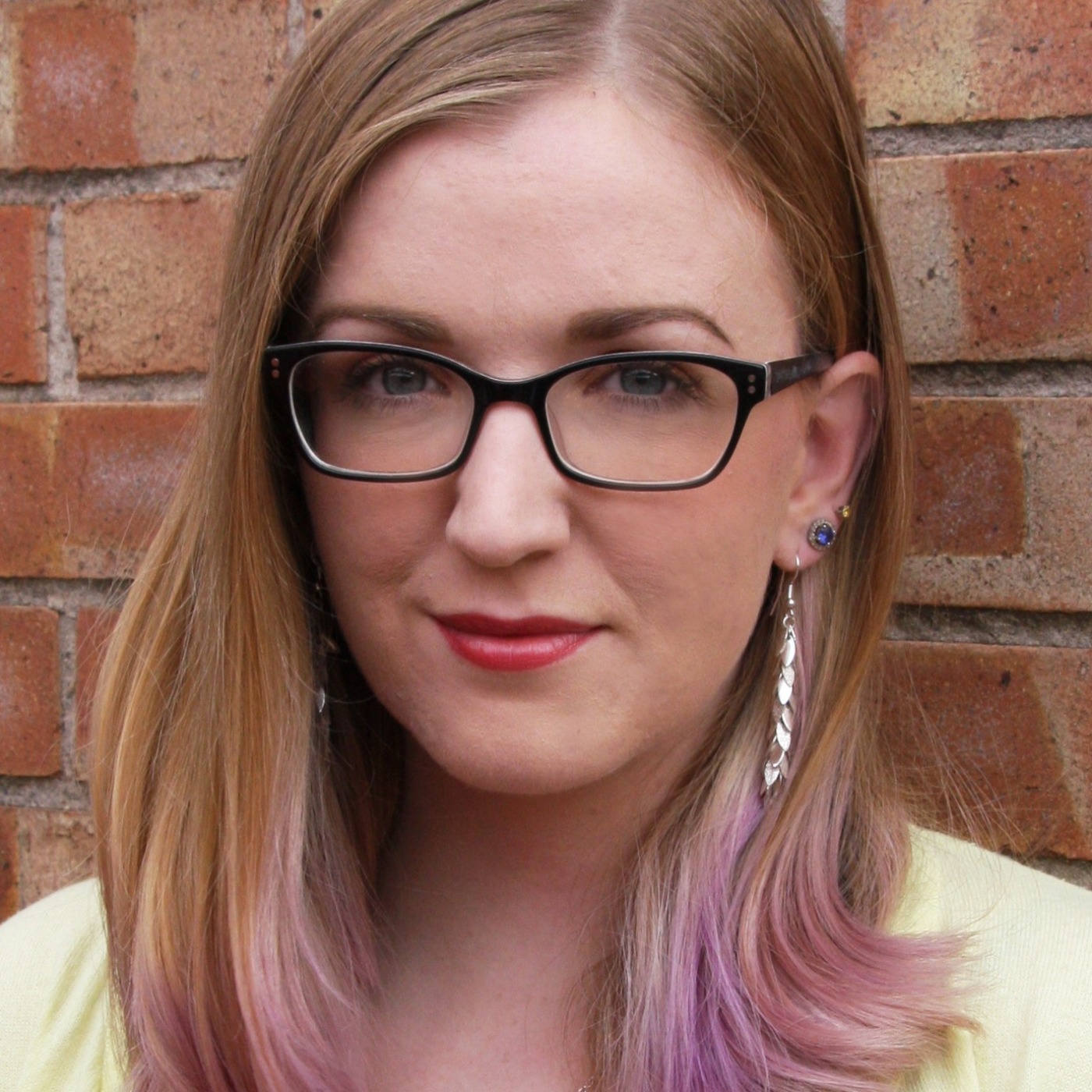 The Hypothyroidism Struggle – Rachel Hill, Author, and Founder of The Invisible Hypothyroidism – Hypothyroidism, Thyroid Issues, Symptoms, Treatments, and Finding Your Way Back to Health