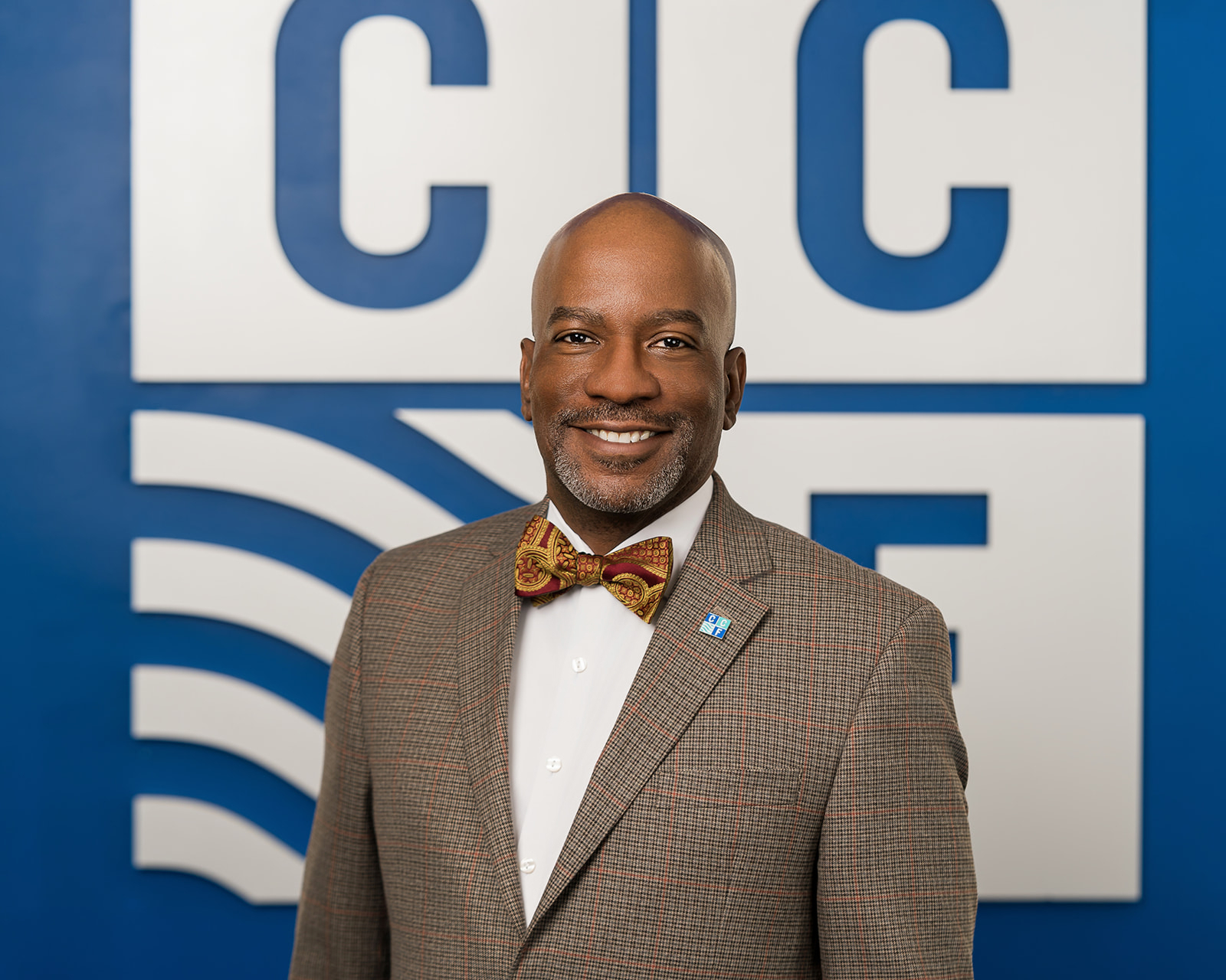 011 Ex-Army Officer’s Eye-Opening Take on the World of Philanthropy, with Darrin Goss