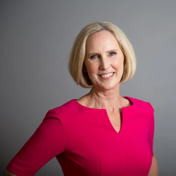 S:7 E:10 | From Pitch Slapped to Publishing Pro: Juliet Clark’s Author Journey