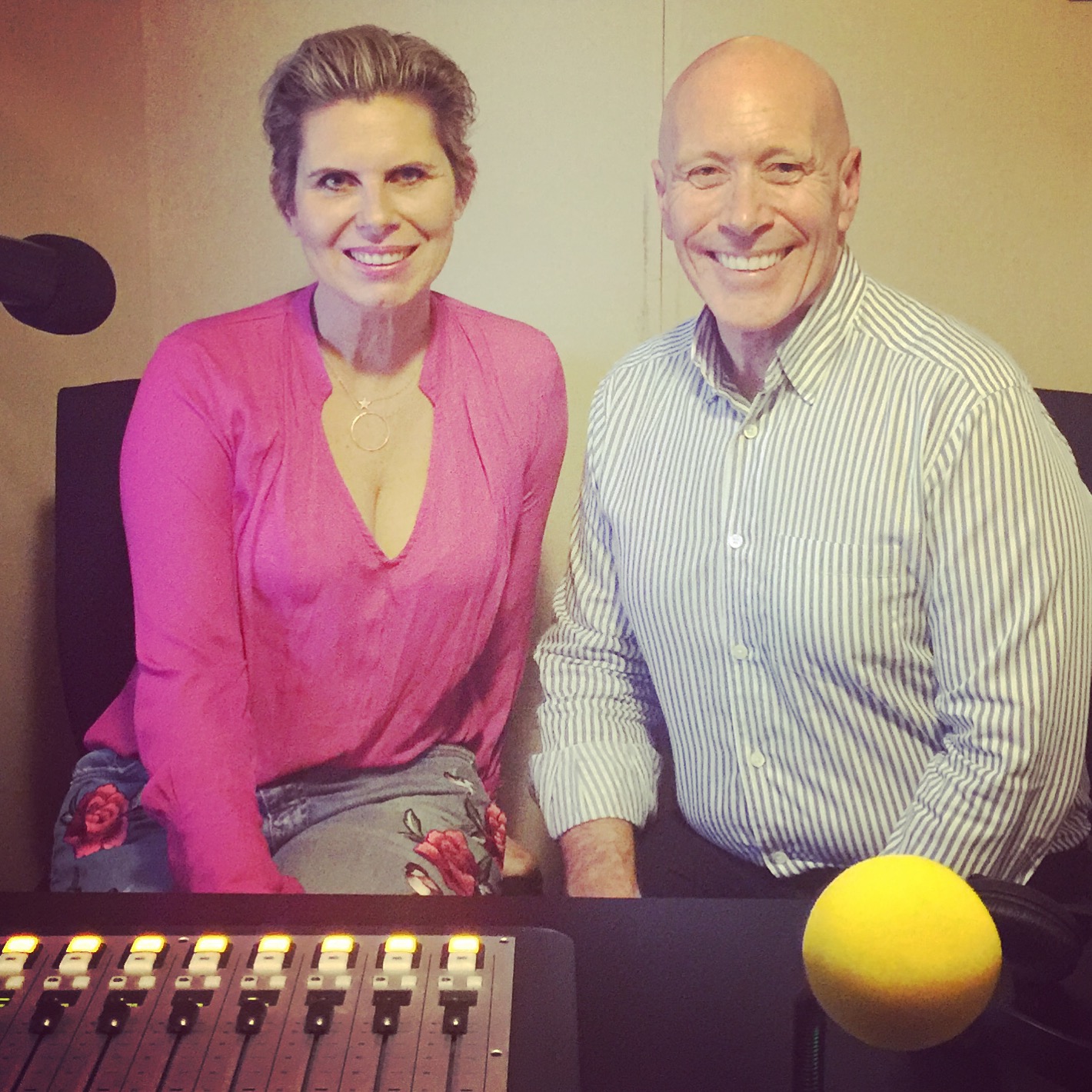 The Life of Dr Malcolm Linsell from burn victim to plastic surgeon and author