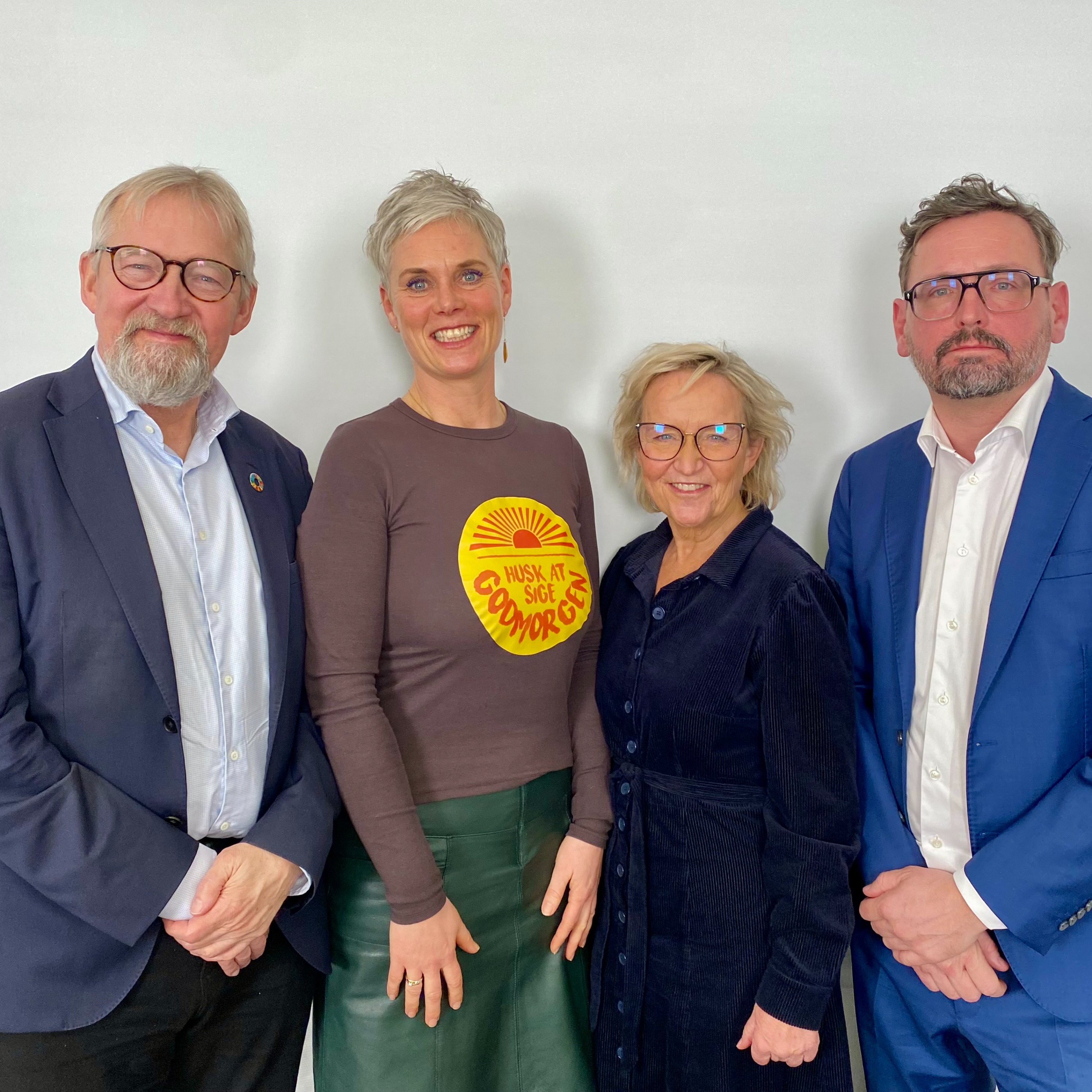 Glæd dig til næste sæson. Fik du hørt #55 "Jeg er blevet forelsket i en yngre medarbejder"?