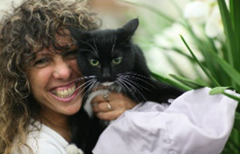 Ep.#210: Voice For The Animals's Melya Kaplan talks taking on the LA Zoo, pairing vets w/rescues, the connection of animal abuse and mass shootings, healing from childhood abuse, and more
