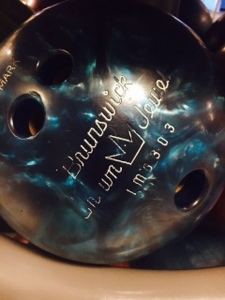 cover of episode A Bowling Party.