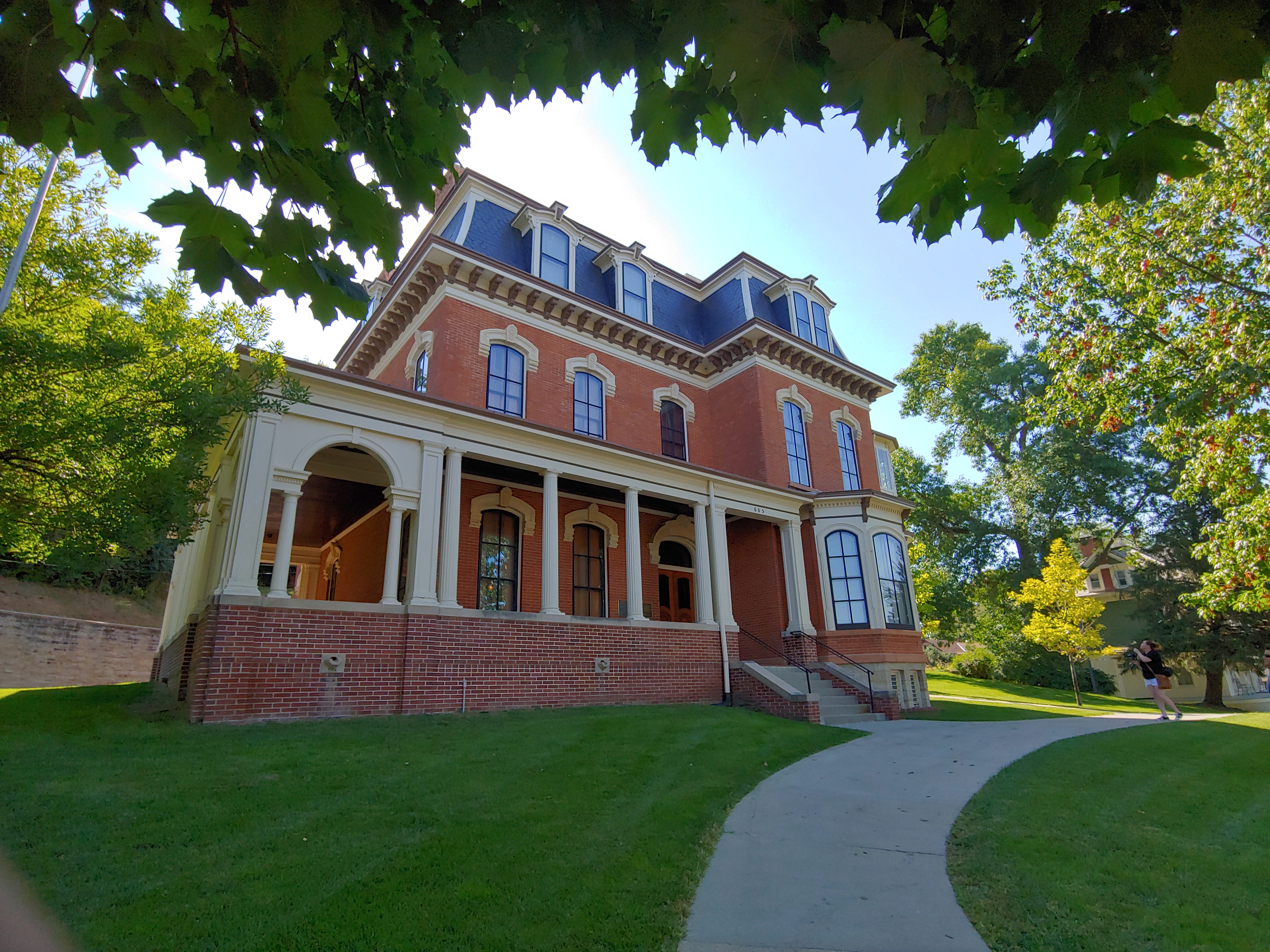 History Goes Bump: Ghost Tours For The Mind