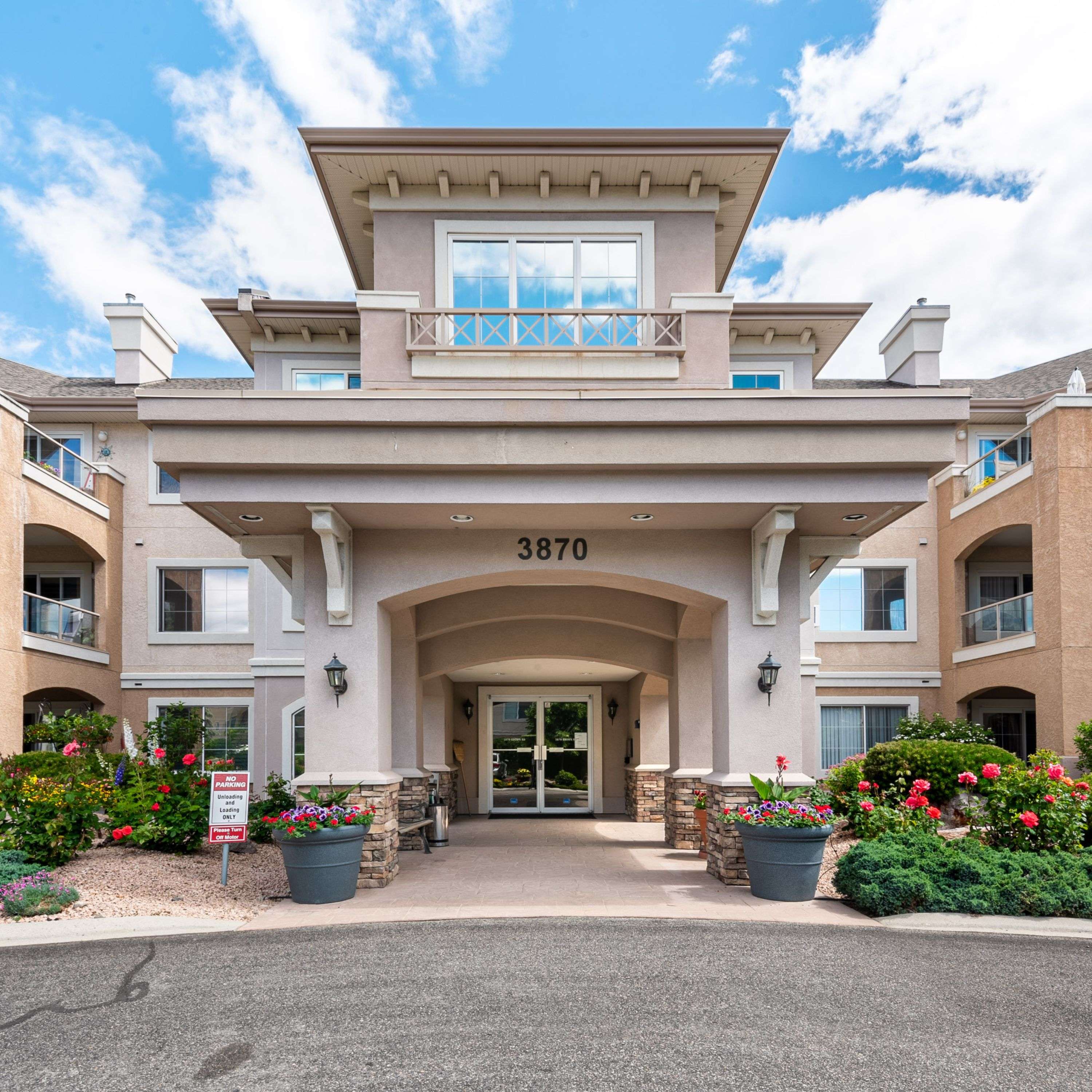 Living Kelowna with Brandon Grass