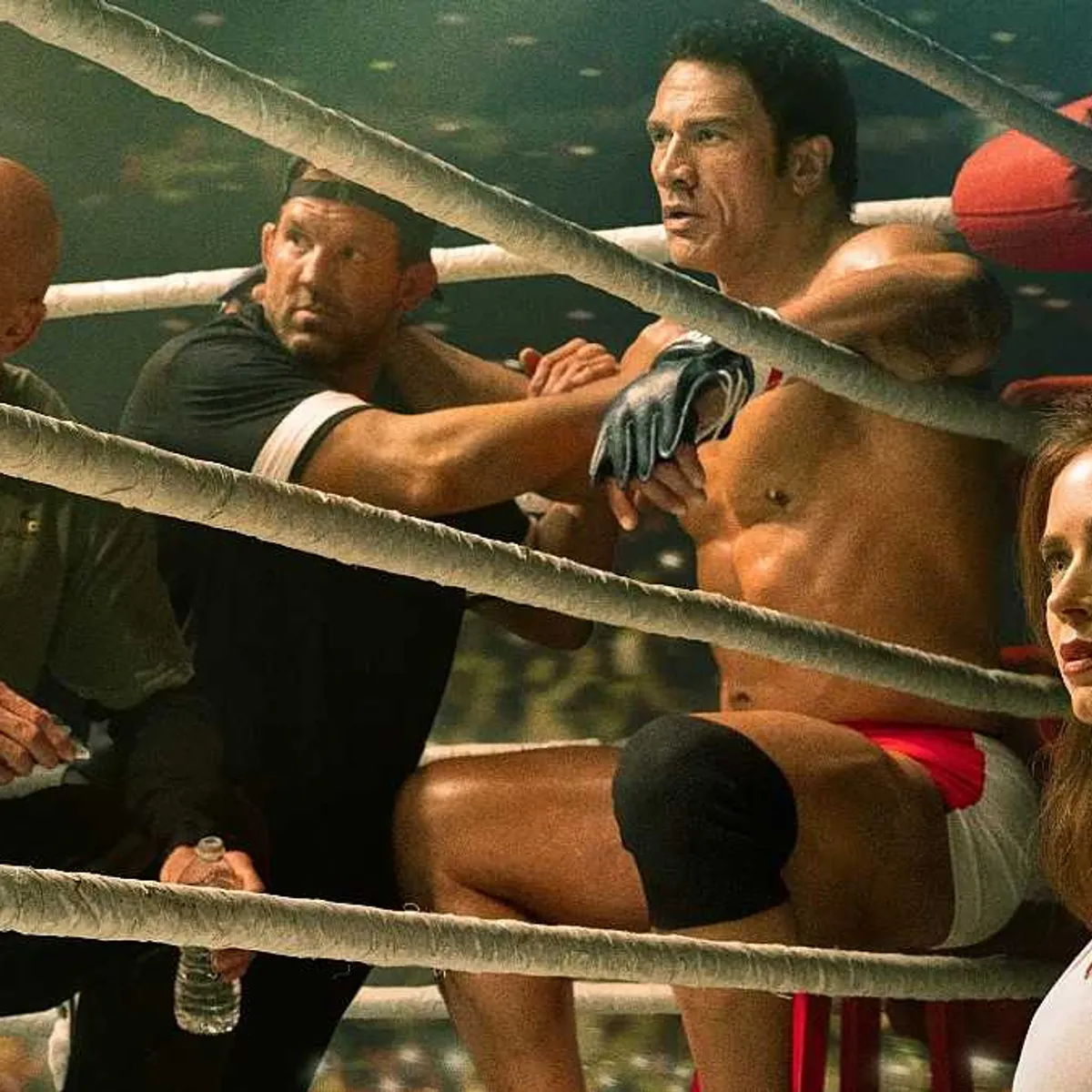 454: The Smashing Machine, The Lost Bus and Play Dirty Reviews!!