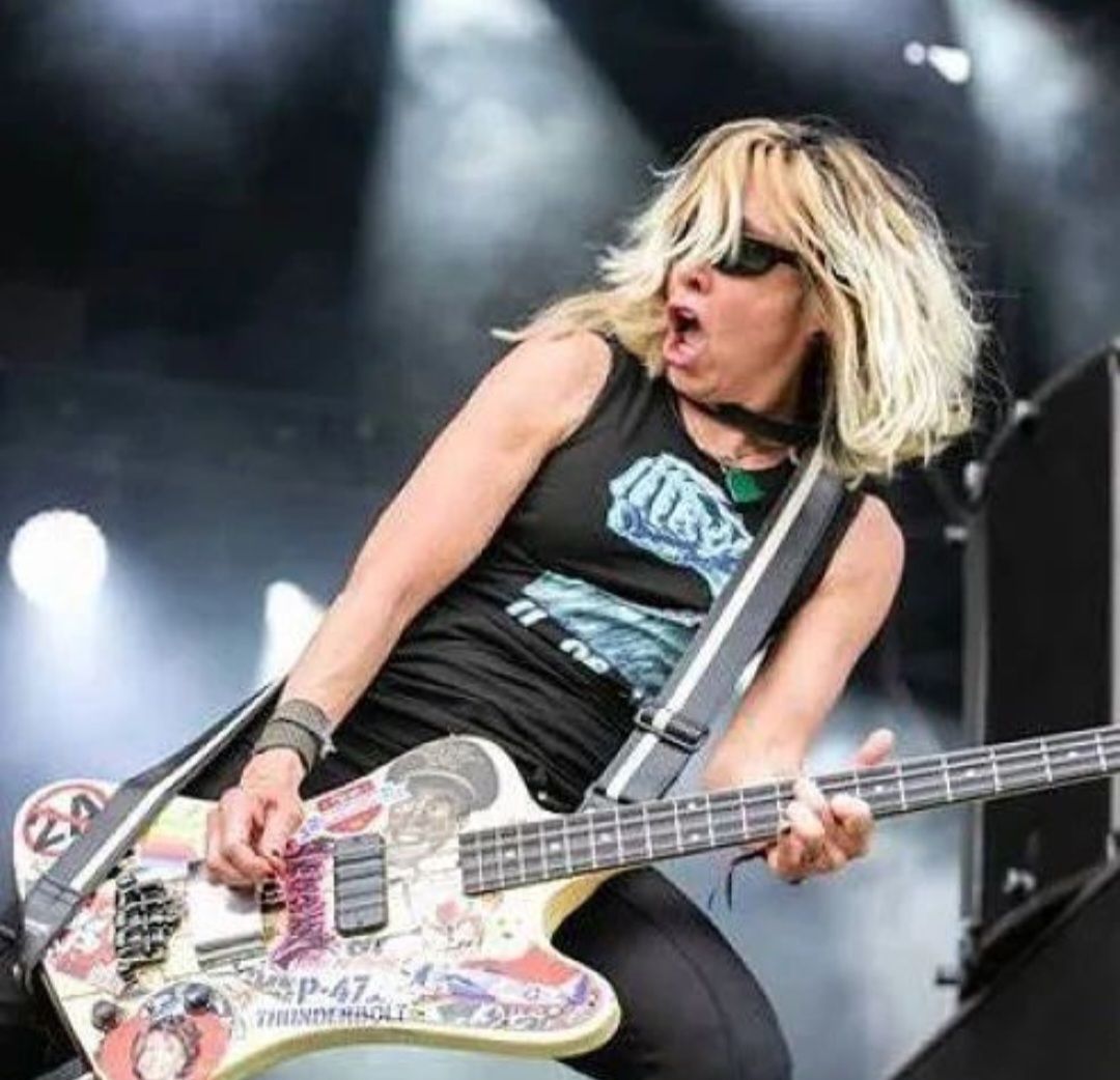 Gail Greenwood - Belly