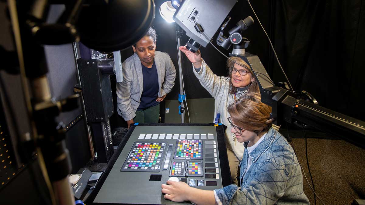 Using Color Science and Digital Appearance Simulation to Improve Material Performance Using Color Science and Digital Appearance Simulation to Improve Material Performance