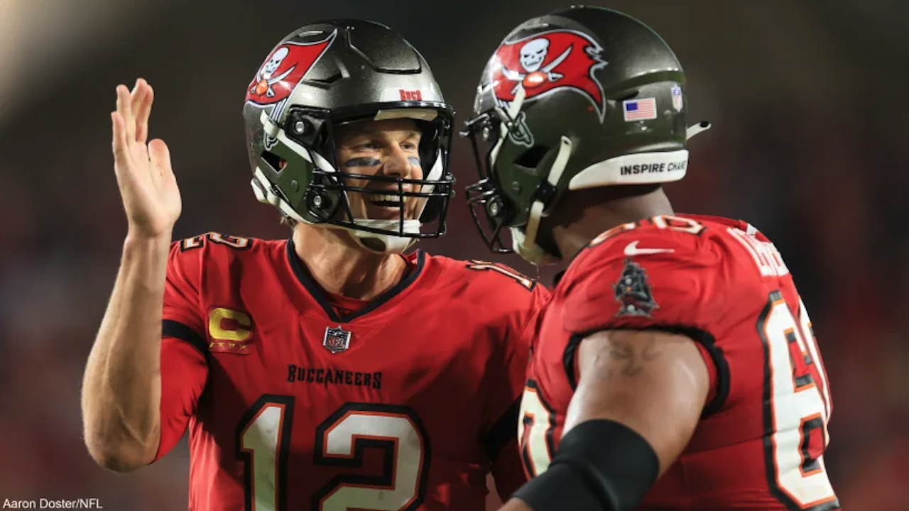TOM BRADY REALLY IS THE GOAT! W13 MNF NFL 2022