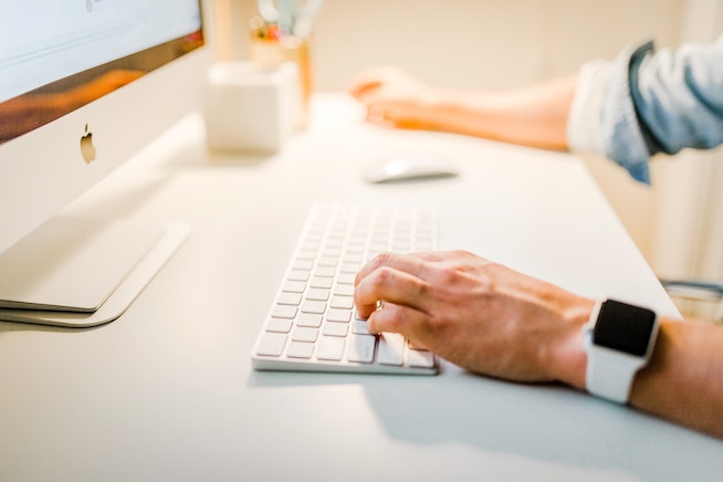16 How to get your english lessons by email - Subscribe today now for more