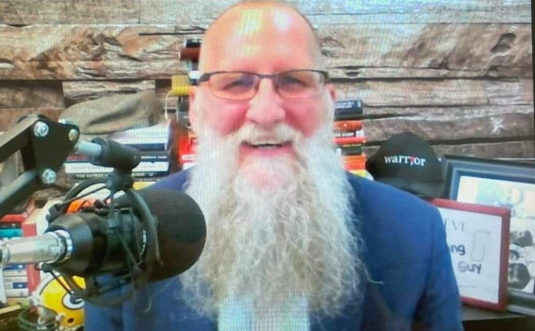 How to have a high performance mindset! The Long Bearded Guy! — Pivotal Moments With Leeta cover