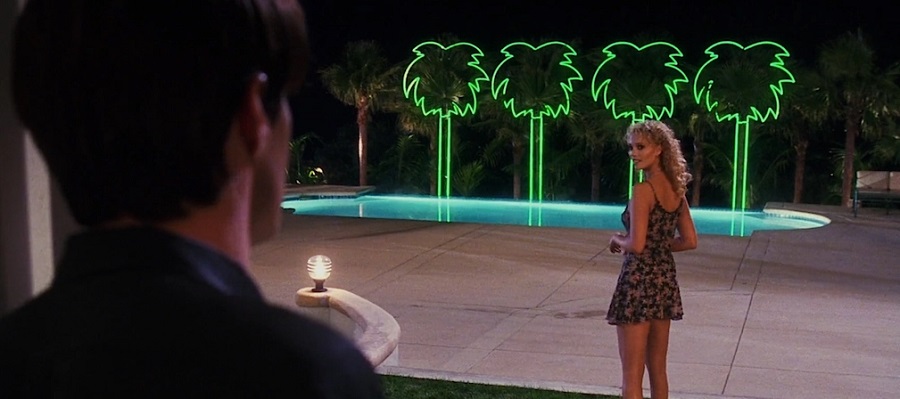 Episode 17: Total Recall & Showgirls