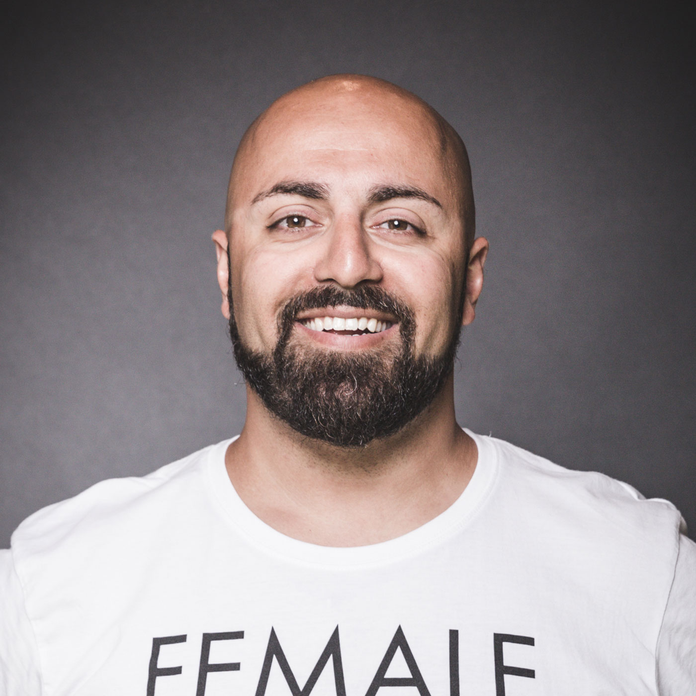 cover of episode Folge 9: „Das Coolste an meinem Job ist, dass ich die Chance habe  die Welt zu berühren.“ – Ali Mahlodji, Unternehmer, Redner, Bestsellerautor und EU-Jugendbotschafter